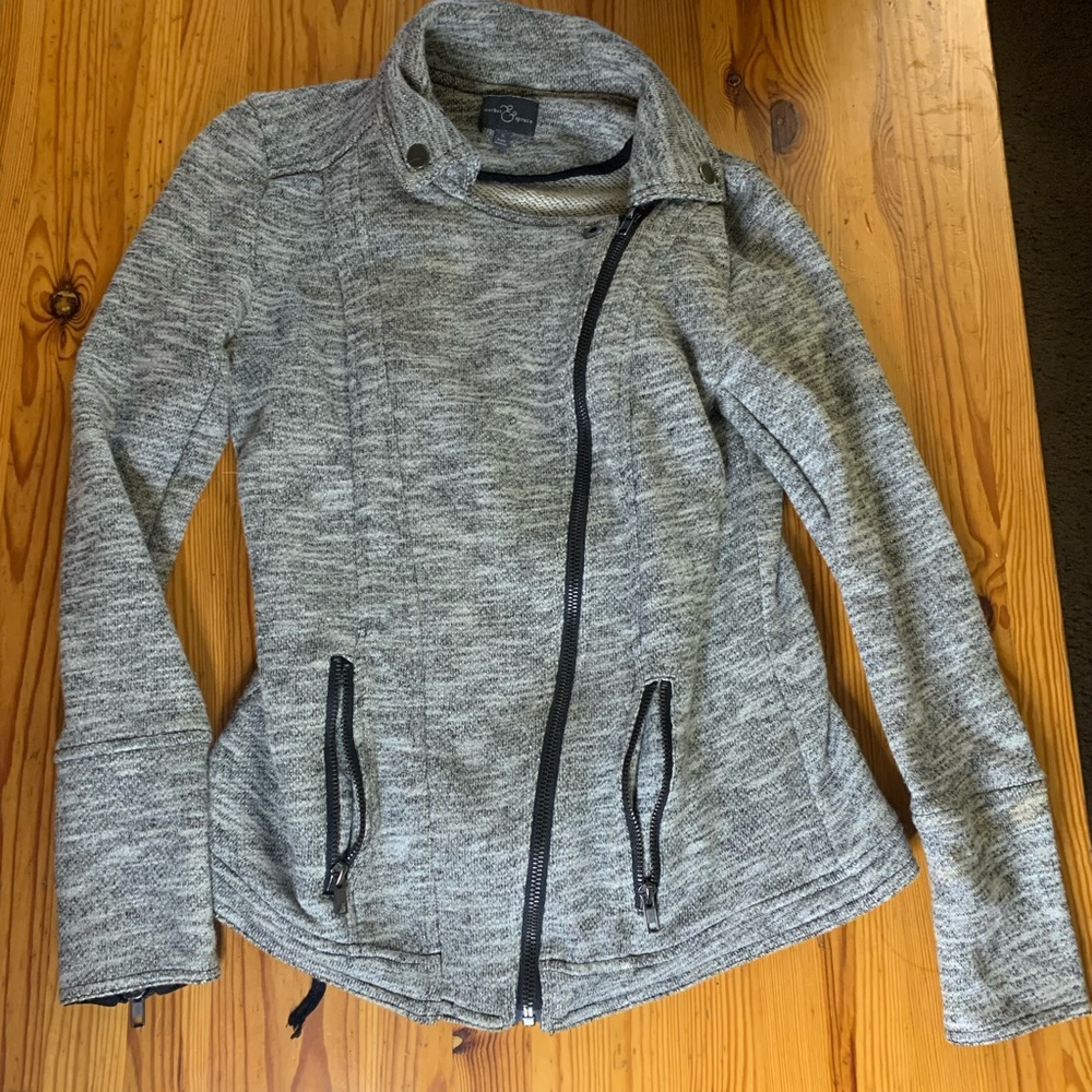 Cute Women’s Crossbody Zip Sweater